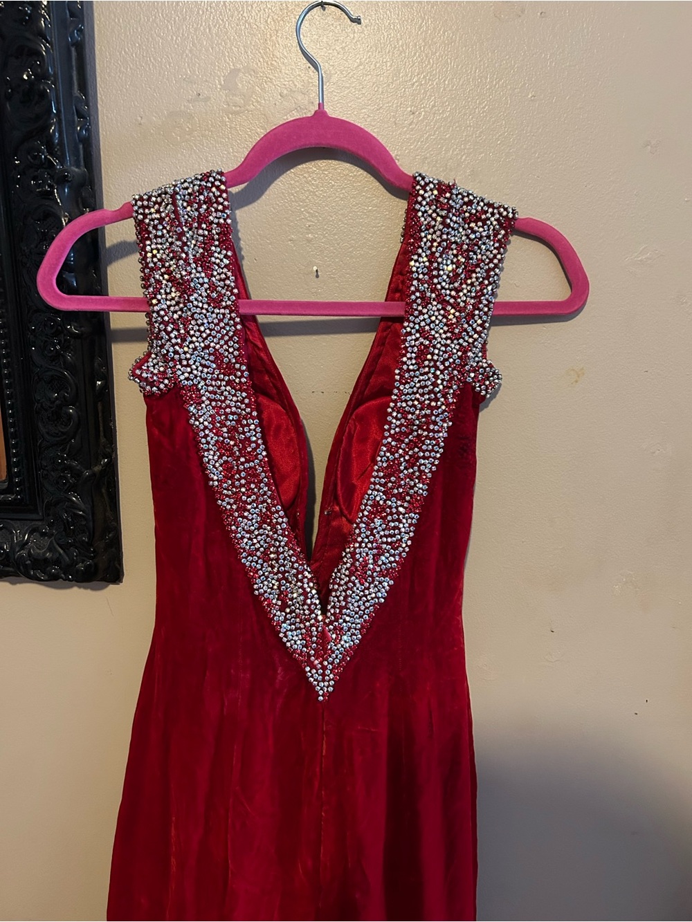 Sherri Hill Red Velvet Mermaid Gown Beaded Cap Shoulders prom pageant formal - Picture 4 of 8